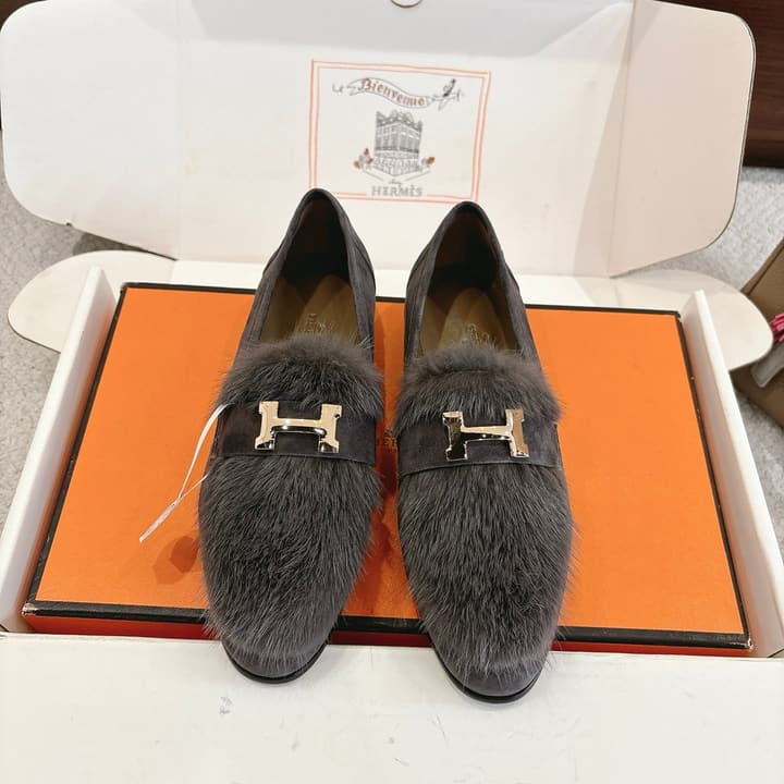 Hermès Mink Suede Loafers & Mules – Autumn/Winter Collection in Pale Tan Suede With Silver Hardware