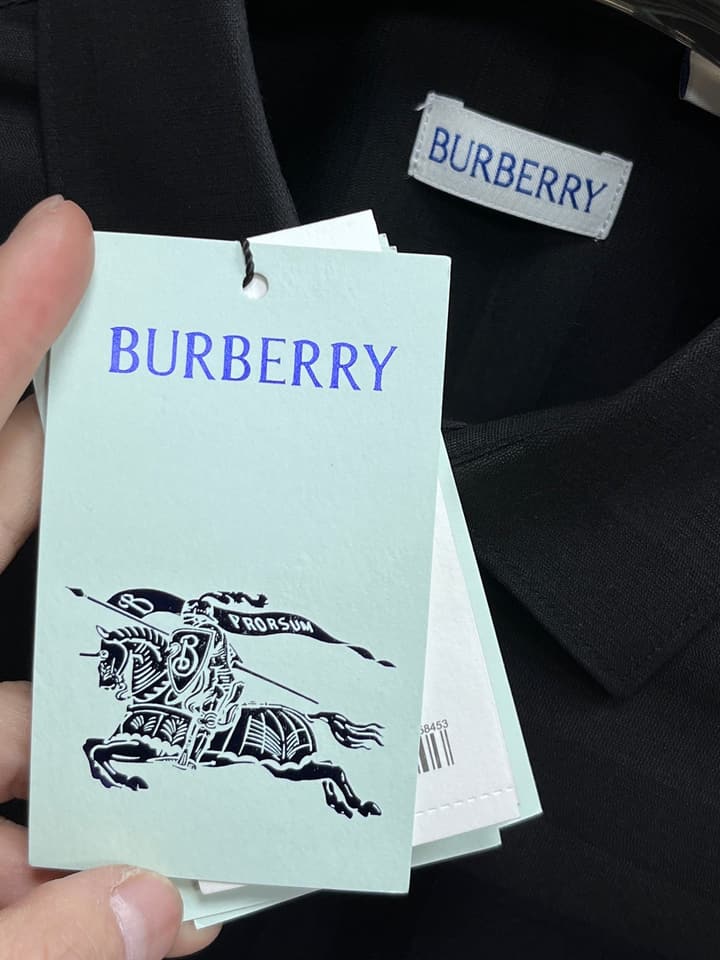 Burberry Men's Casual Long Sleeve Shirt – Autumn/Winter Collection in Charcoal Black