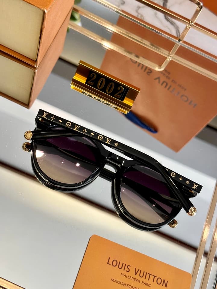 Louis Vuitton Polarized Acetate Sunglasses