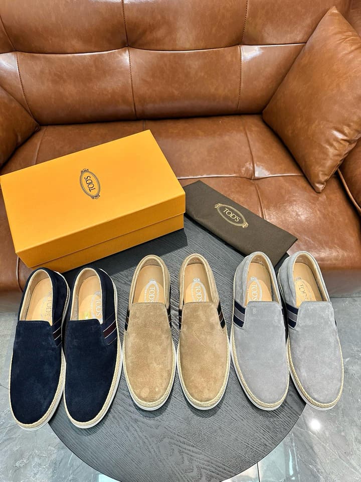 Tod's Suede Calfskin Loafers in Light Grey Suede