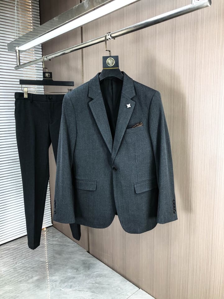 Louis Vuitton Men's Slim Fit Blend Suit Set – Autumn/Winter Collection in Dark Gray