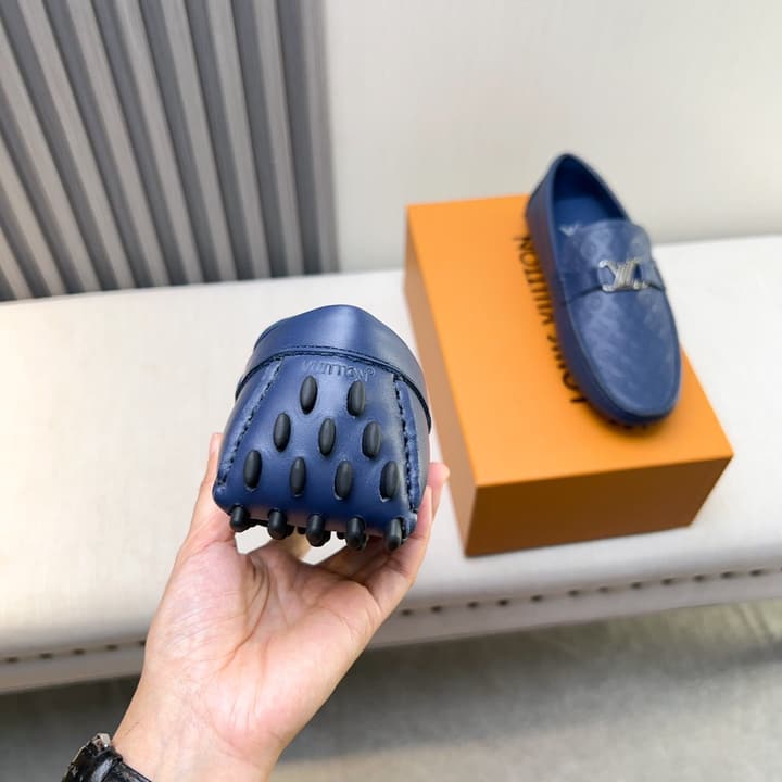 Louis Vuitton Pebbled Leather Driving Shoes in Black Textured Leather