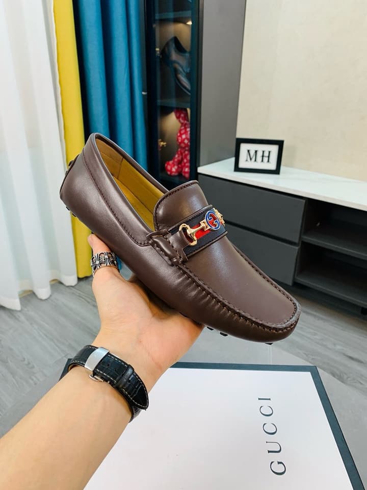 Gucci Men's Embossed Leather Driving Shoes in Brown Leather Loafer