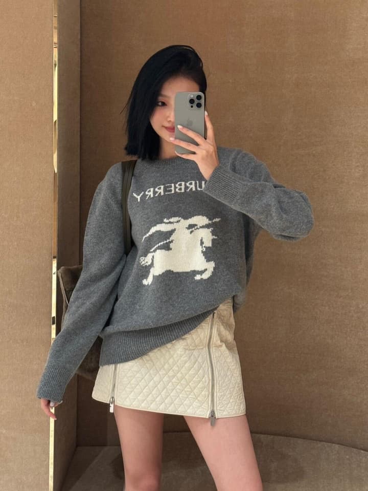 Burberry Equestrian Knight Jacquard Crewneck Sweater in Black