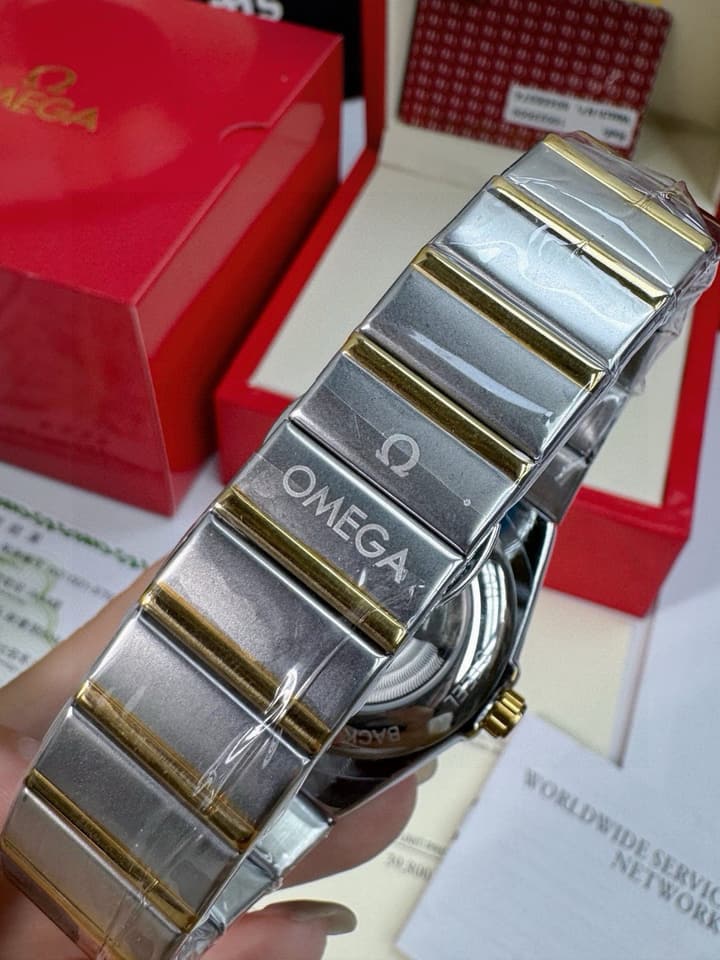 Omega Constellation Mechanical Gold/Blue Dial Watch in Blue Dial 1