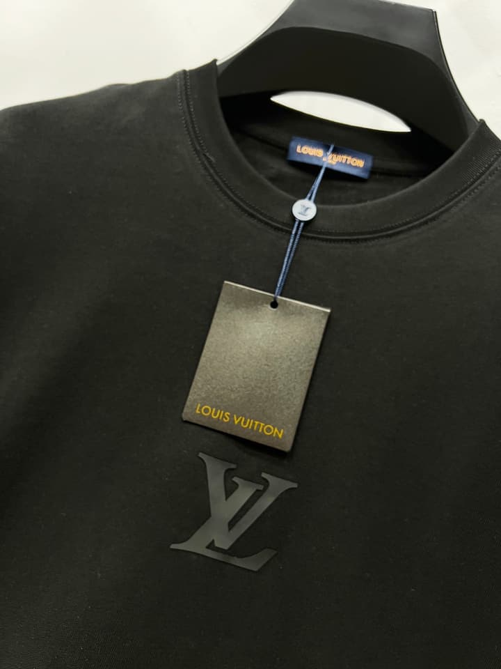 Louis Vuitton Classic Logo Silicone Embossed T-Shirt – 25SS in Black
