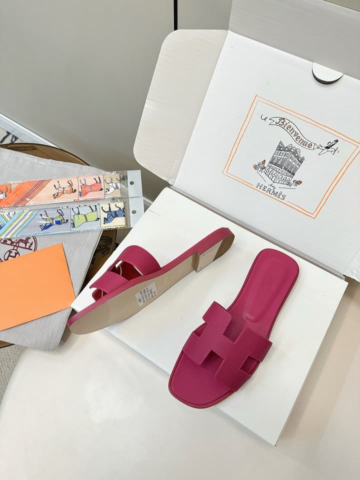 Hermès Palm Grain H-Slides in Bright Green
