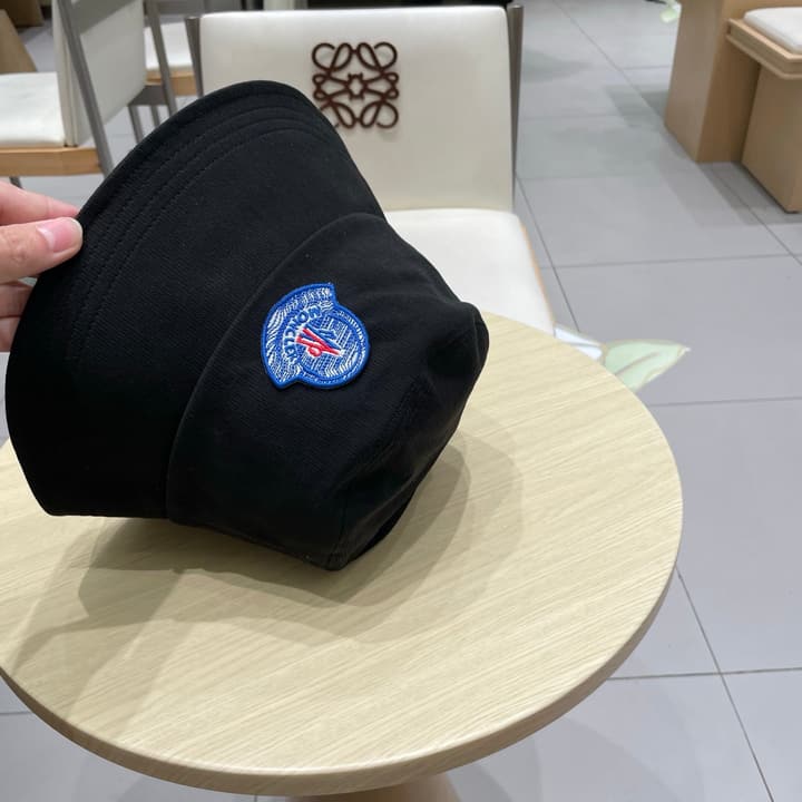 Moncler 2025 Autumn Bucket Hat in Black