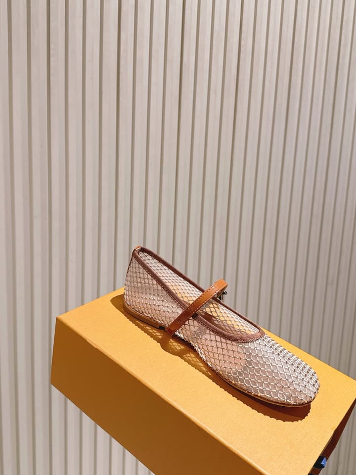 Louis Vuitton Ballet Flats – 2025SS in Black