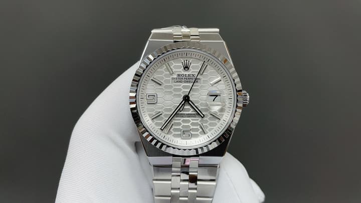 Rolex Land-Dweller Mechanical Watch – 2025 Collection in Gold