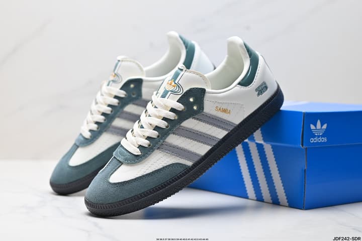 Adidas Handball Spezial Classic Retro Sneakers in Black Suede Red Stripe