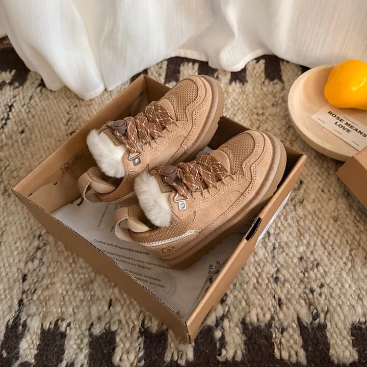 UGG Lowmel Casual Sneakers – Kids Collection in Rich Brown