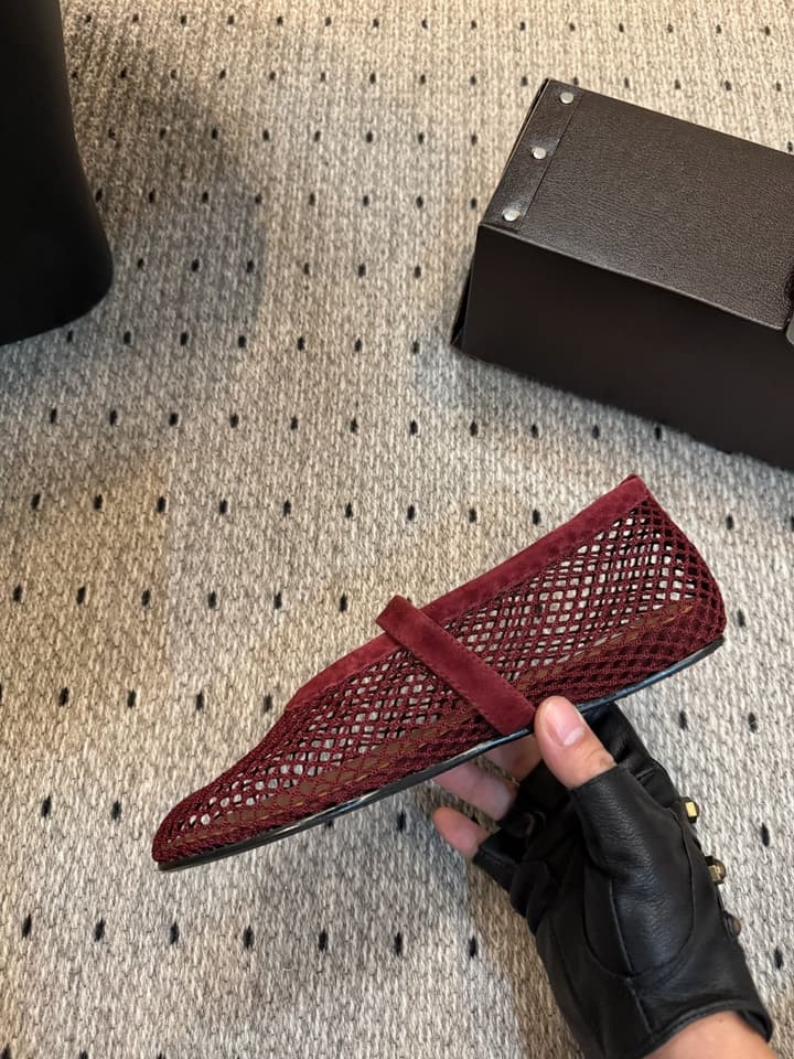 Alaïa Ballet Flats – 25FW in Dusty Rose Suede