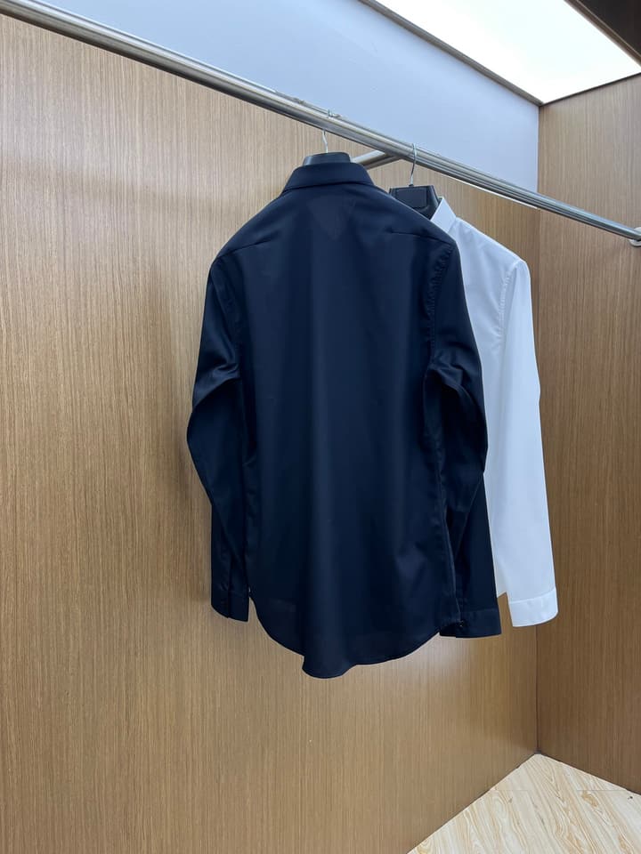 Dior Minimalist Long-Sleeve Cotton Shirt – Spring/Summer Collection