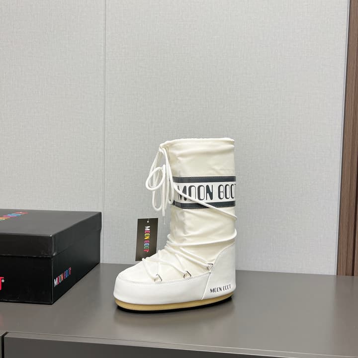 Moon Boot 2024FW Snow Boots in Matte Black