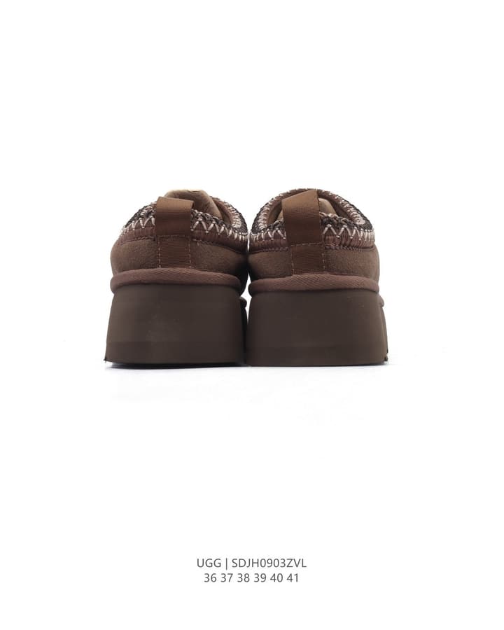 UGG Tire-Sole Snow Slippers in Black