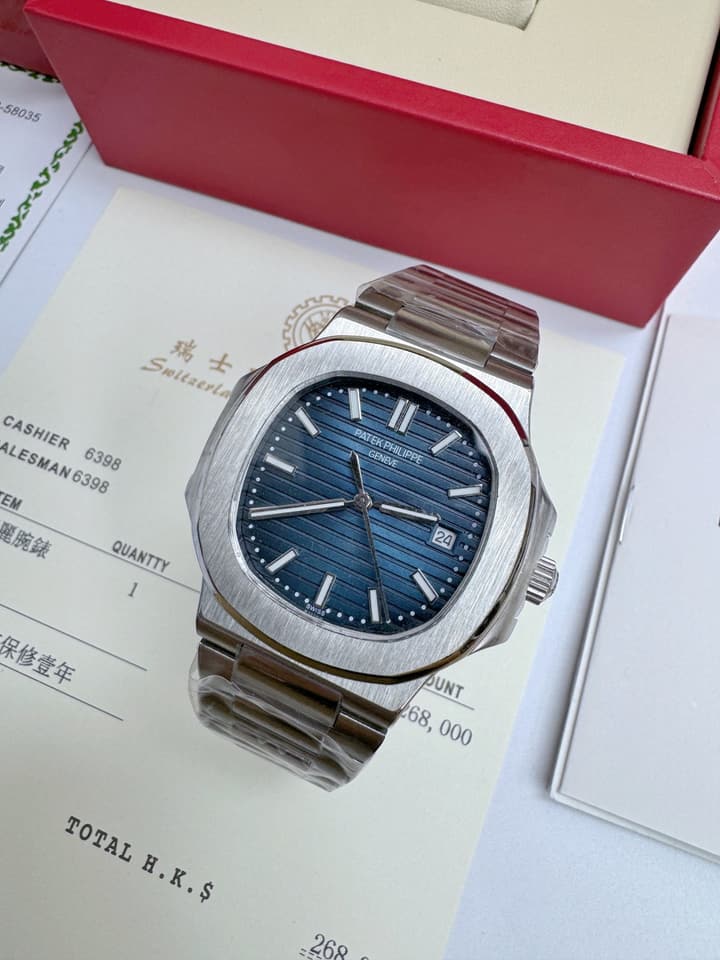 Patek Philippe Nautilus Mechanical Watch
