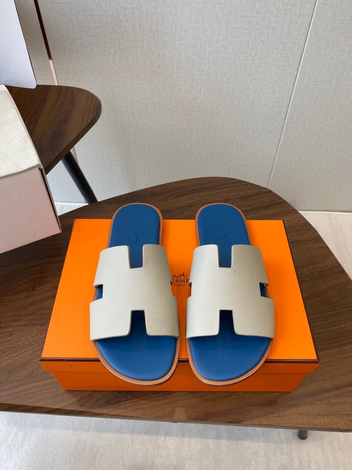 Hermès Izmir Series Men's H-Slide Sandals in Classic Black