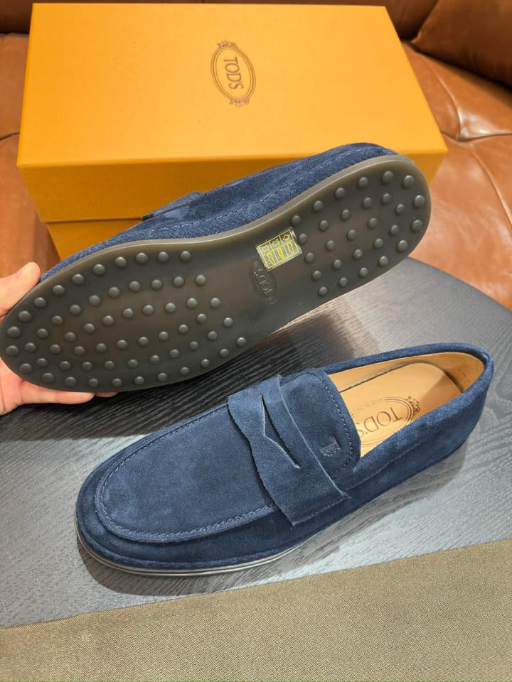 Tod's Calfskin Loafers in Light Brown