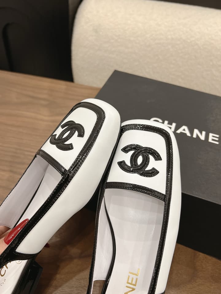 Chanel Leather Flats – 2026