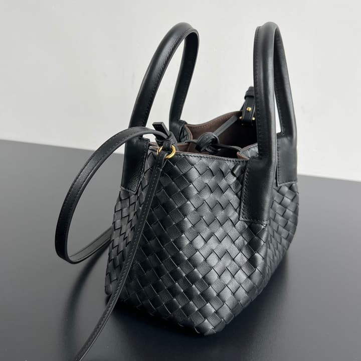 Bottega Veneta Pinacoteca Small Tote Handbag – 2025SS in Burgundy With Light Blue Lining A
