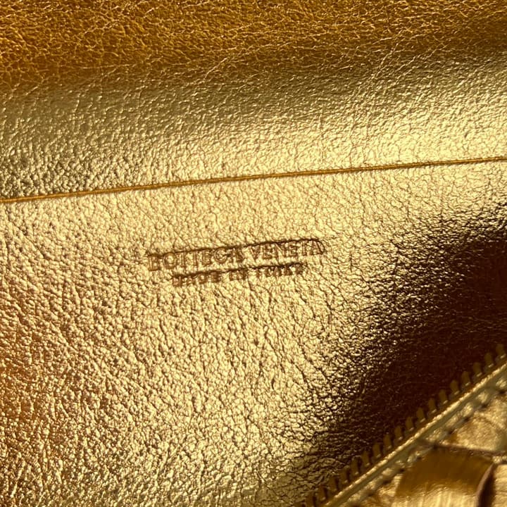 Bottega Veneta Vanity Case Shoulder Bag – Christmas Limited Edition in Metallic Gold