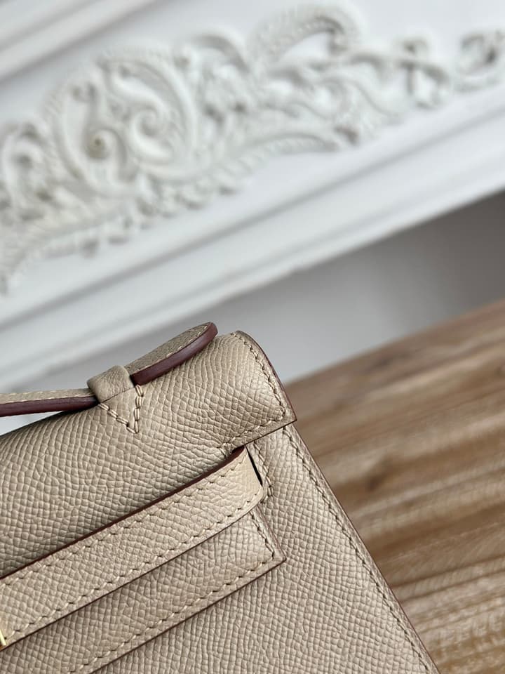 Hermès Kelly Mini Bag – 22cm in Cool Taupe