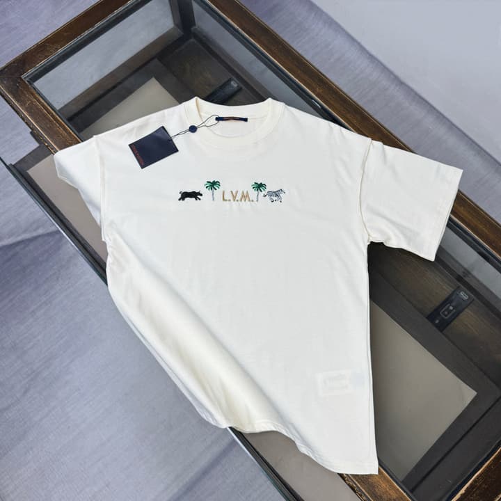 Louis Vuitton Oversized Crewneck T-Shirt – Summer Collection – 26SS in Apricot
