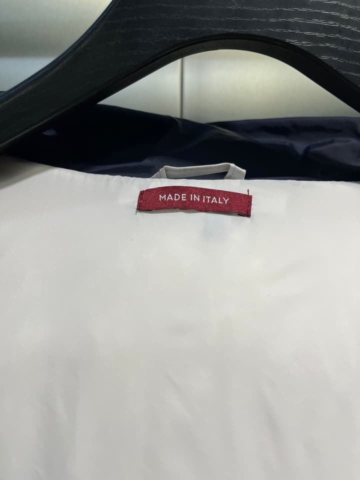 Gucci 1985 Autumn/Winter Down Jacket in Gold