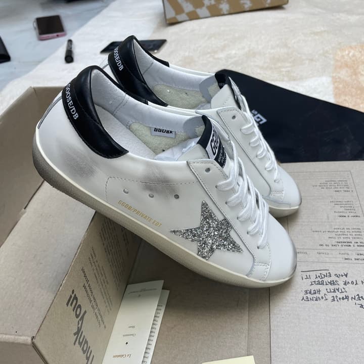 Golden Goose Superstar Graffiti Sneakers – SS22 in Black Star Rose Gold Toe