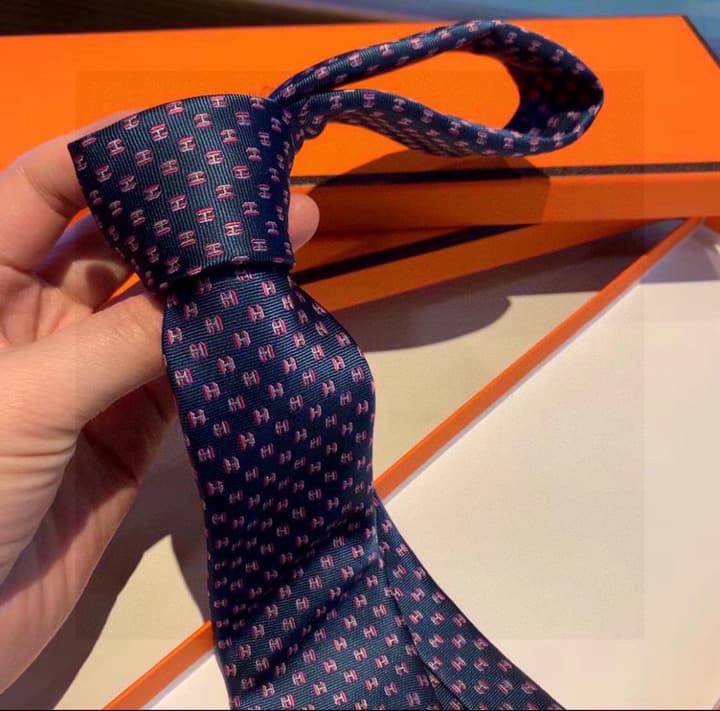 Hermès H-Letter Men's Silk Tie Series in Burgundy Microdot