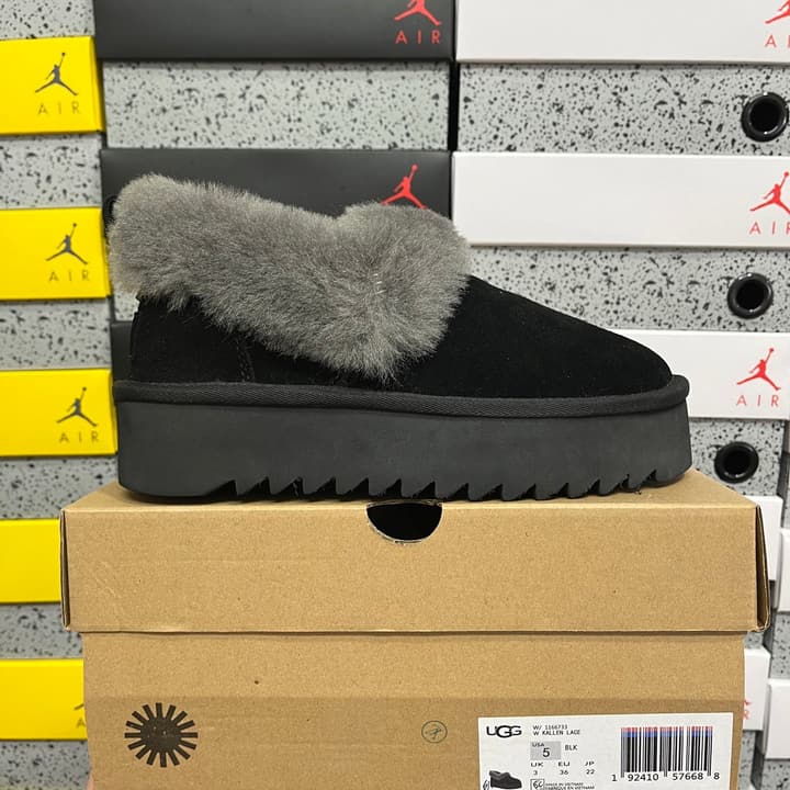 UGG Thick-Soled Low-Cut Fur Snow Boots in Olive Suede Patterned Trim
