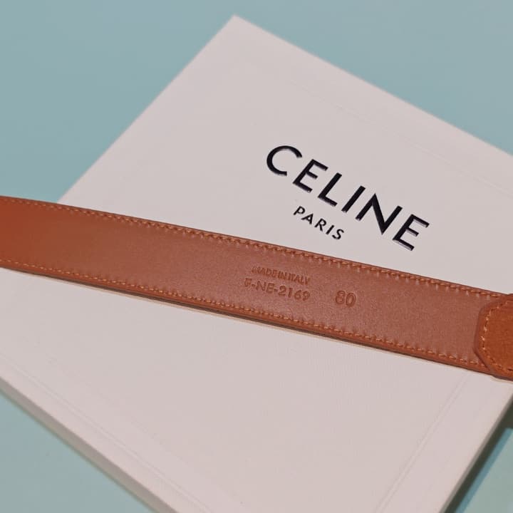 Celine 2.5cm Reversible Cowhide Belt in Classic Black