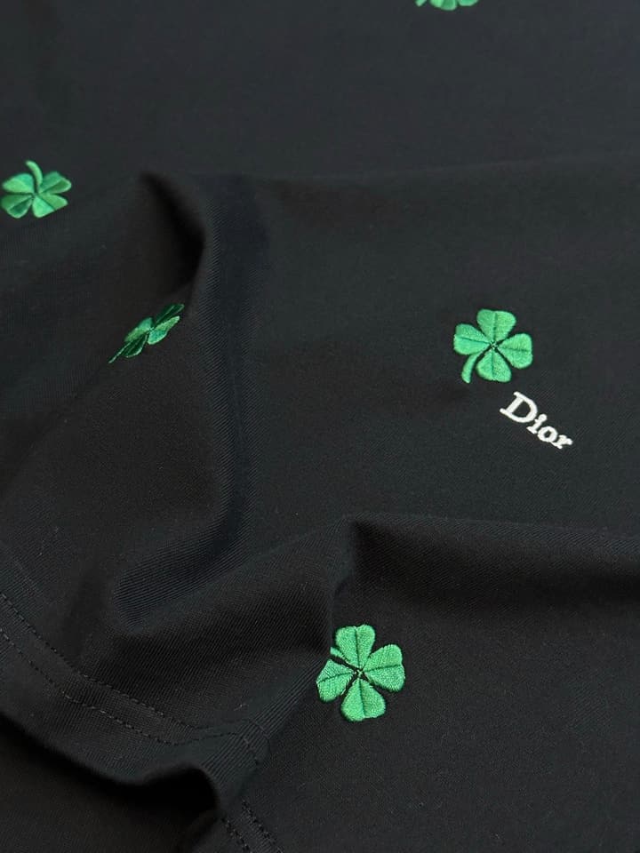 Dior Clover Embroidery Short-Sleeve T-Shirt in Black