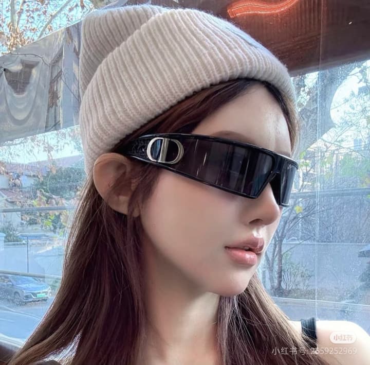 Dior VeryDior M1U Headband Sunglasses in Black