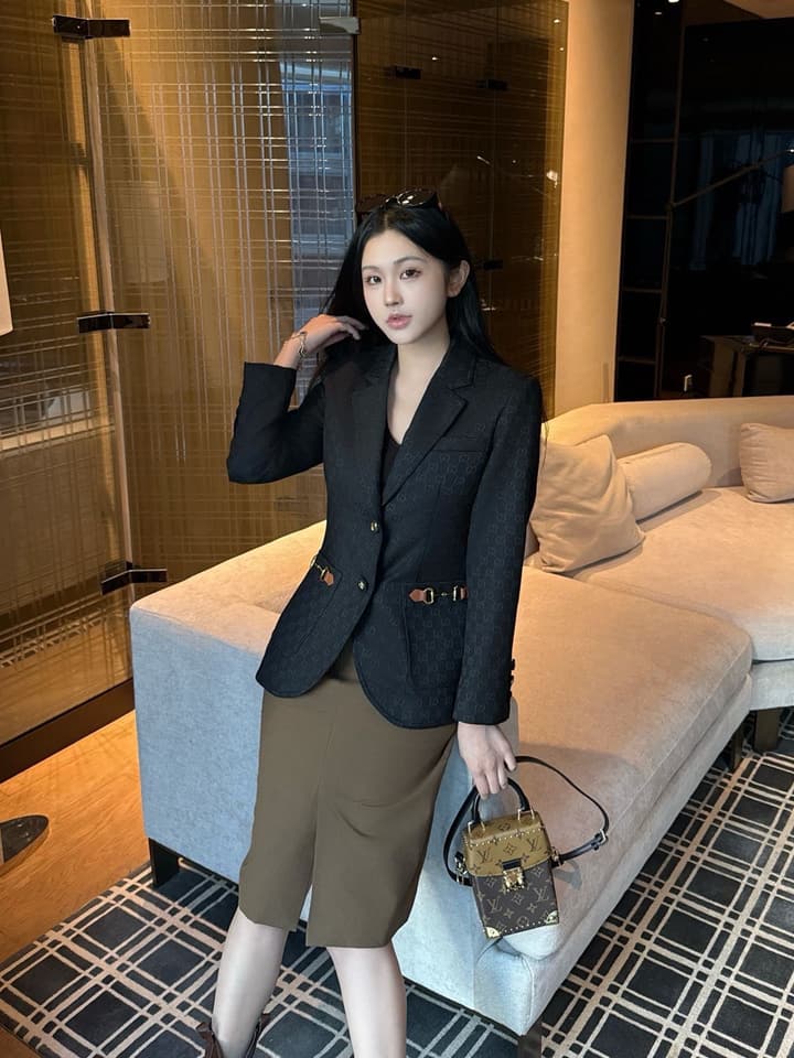 Gucci Lapel Jacquard Blazer in Black Jacquard