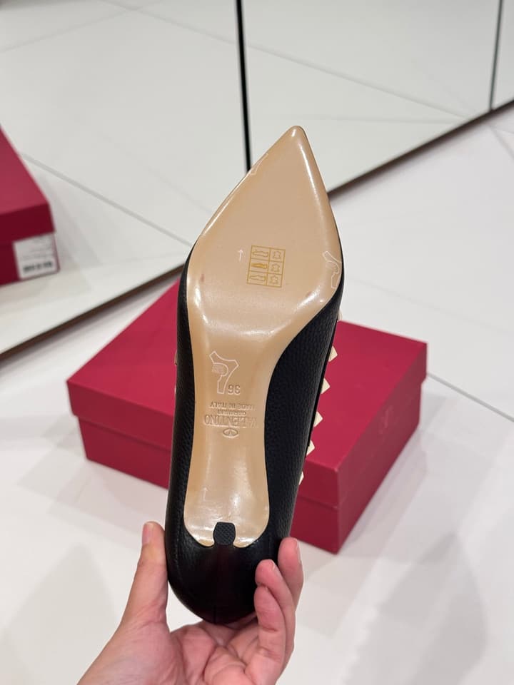 Valentino Classic High-Heel Pumps in Nude Pink Studded