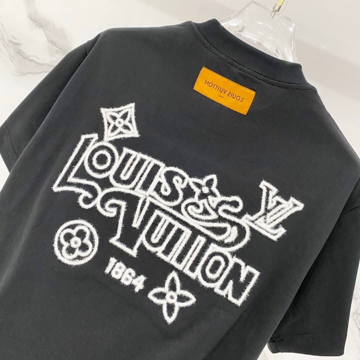 Louis Vuitton 1864 Fringe Logo Cotton T-Shirt in Black