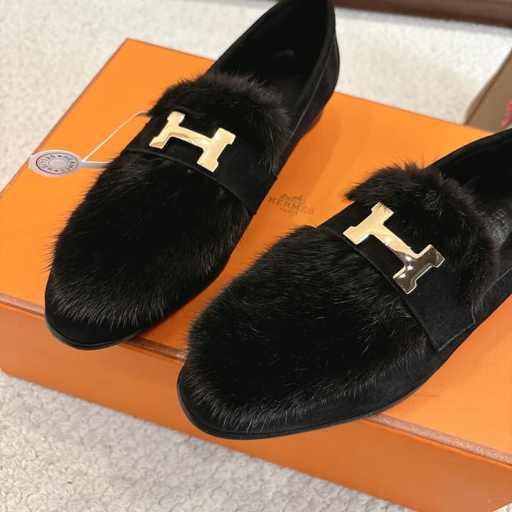 Hermès Mink Suede Loafers & Mules – Autumn/Winter Collection in Pale Tan Suede With Silver Hardware