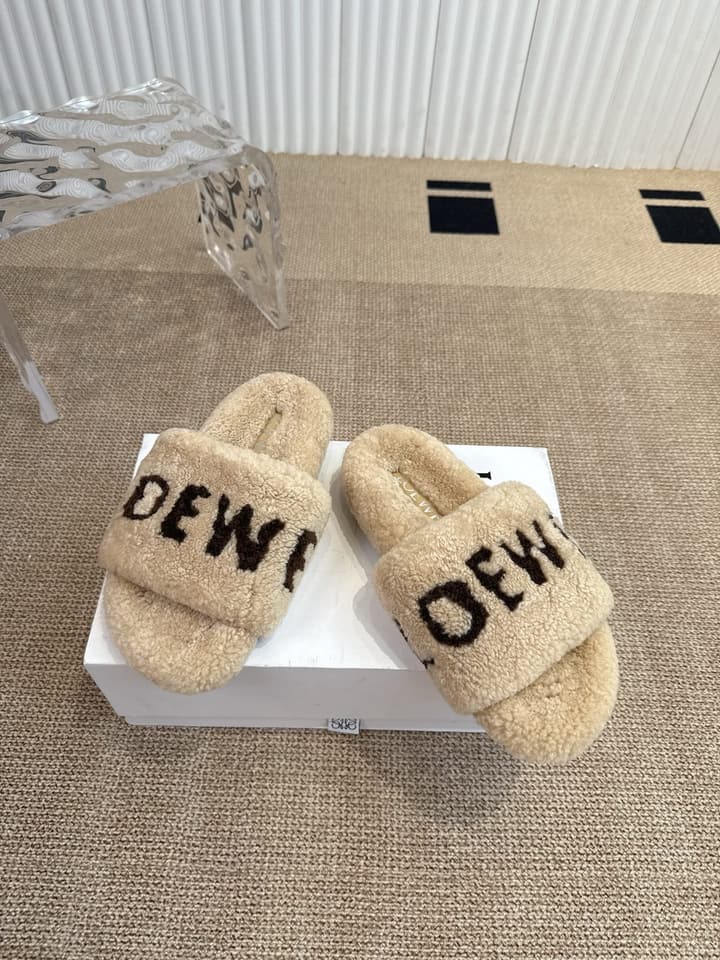 Loewe Classic Autumn/Winter Wool Slippers in Black With White Text