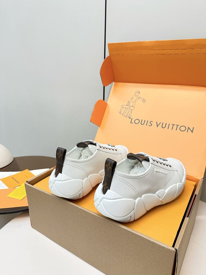 Louis Vuitton LV Bubble Platform Sneakers in Metallic Silver