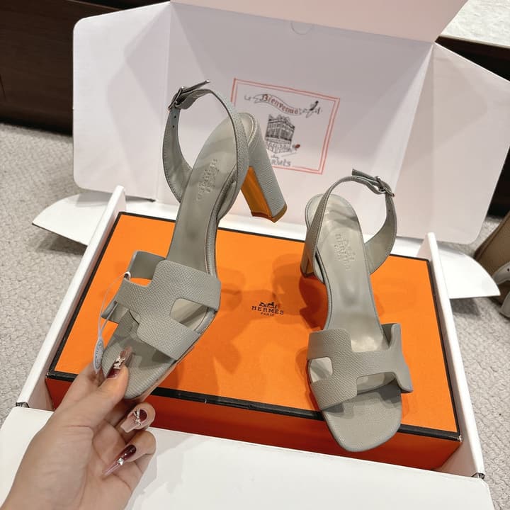Hermès Eremite 80 Heeled Sandals in Blush Pink