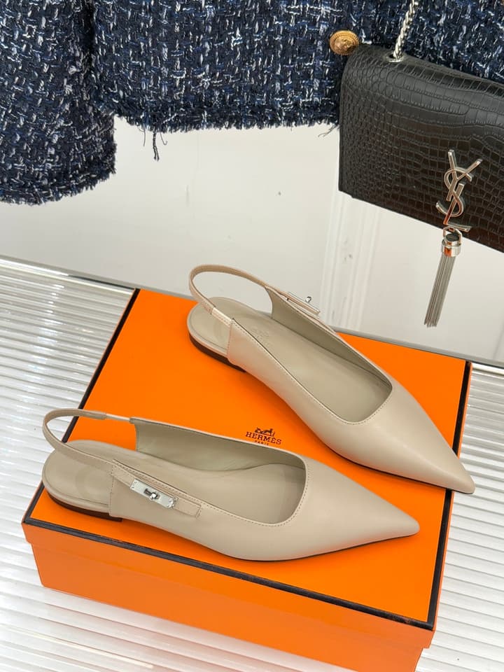 Hermès Kelly Buckle Pointed Toe Flat Sandals in Cream Beige