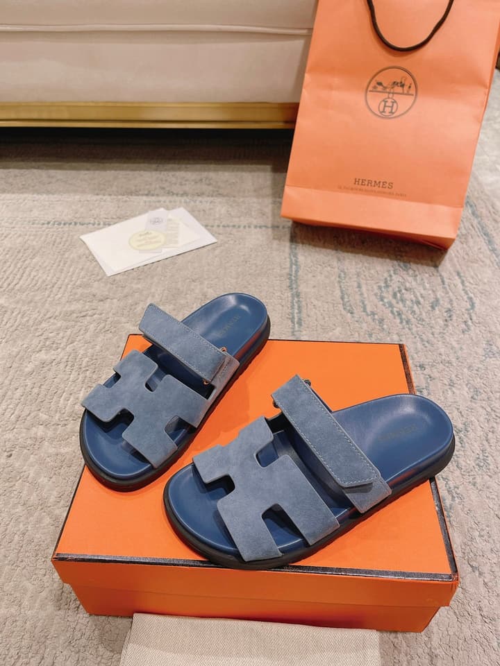 Hermès Chypre Calfskin Slides – 2023SS in Denim Blue