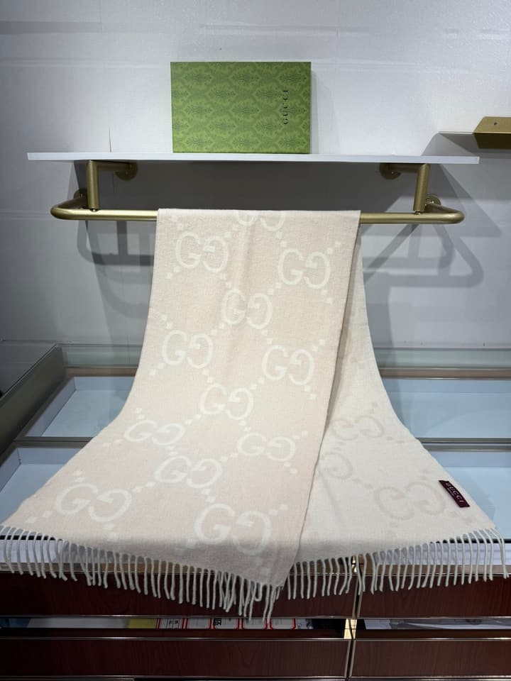 Gucci GG Cashmere Jacquard Scarf – 2025 Collection