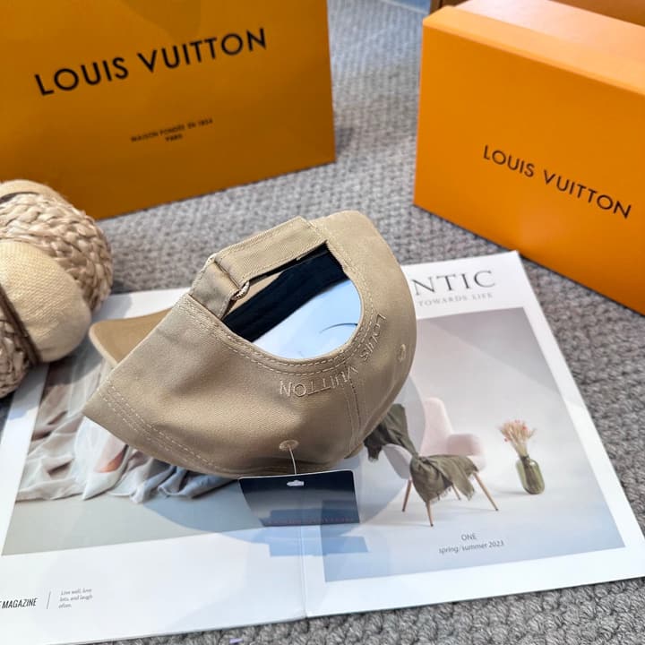 Louis Vuitton Unisex Baseball Cap – New Collection in Beige