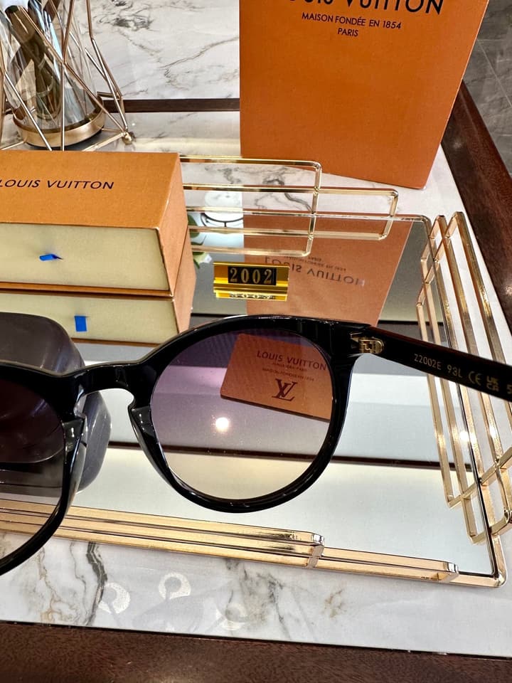 Louis Vuitton Polarized Acetate Sunglasses