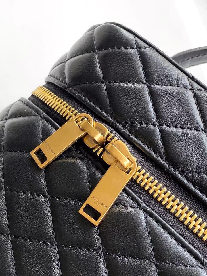 Saint Laurent LE CASSANDRE Quilted Lambskin Clutch Bag in Black