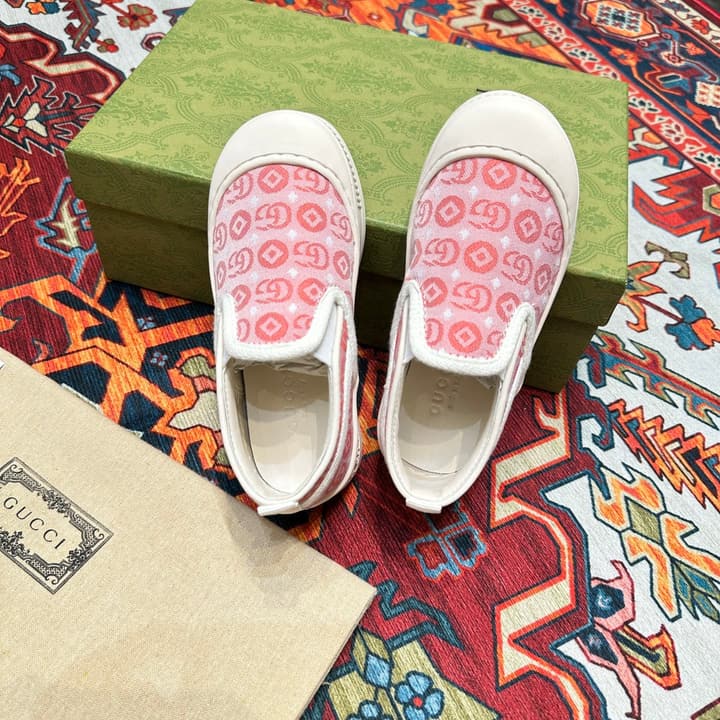 Gucci Kids Footwear – Kids Collection in Beige Plaid Slip-on