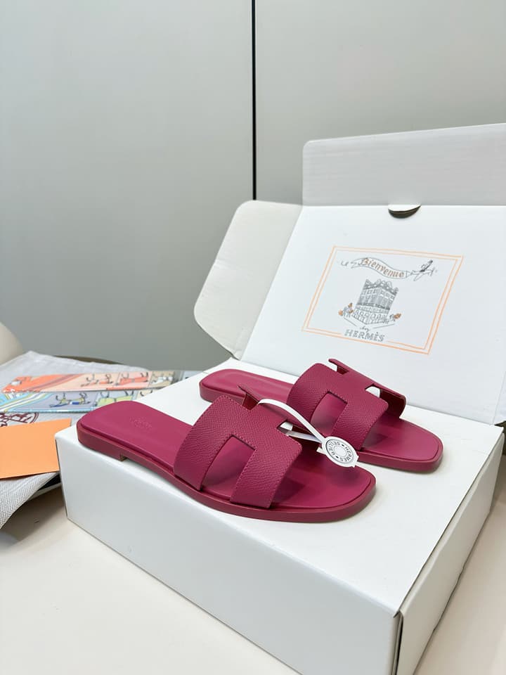 Hermès Palm Grain H-Slides in Bright Green
